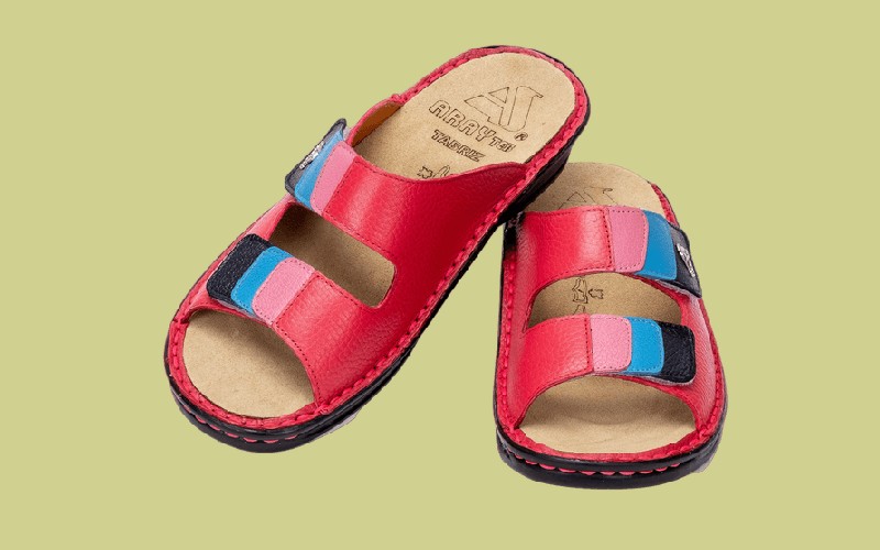 ساخت دمپایی طبی مردانه و زنانه با بهترین کیفیت و تخصصی کلینیک سیدا