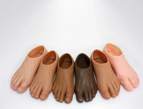 آشنایی با انواع پروتز پا 3 کاربردهای مختلف پروتز سیلیکونی مصنوعی پا